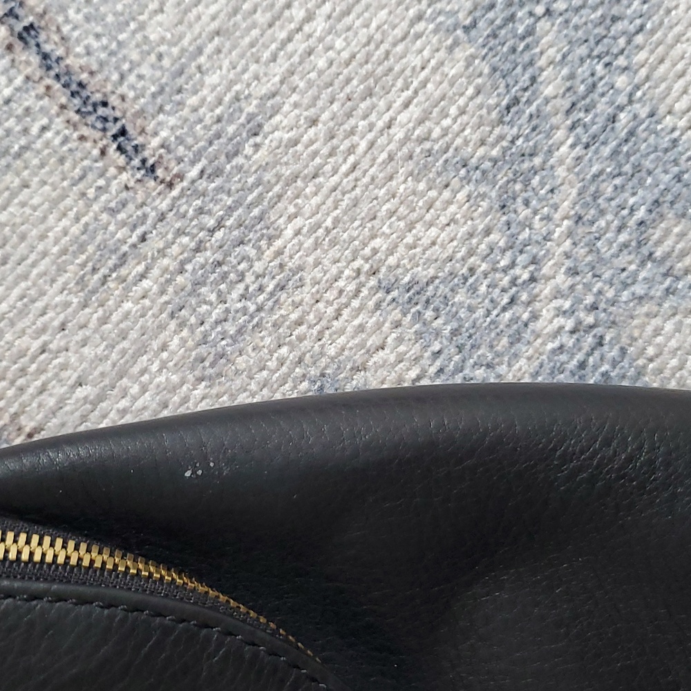 Hobo Black Pebbled Leather Zip Crossbody Bag with Dust Bag - Picture 13 of 15